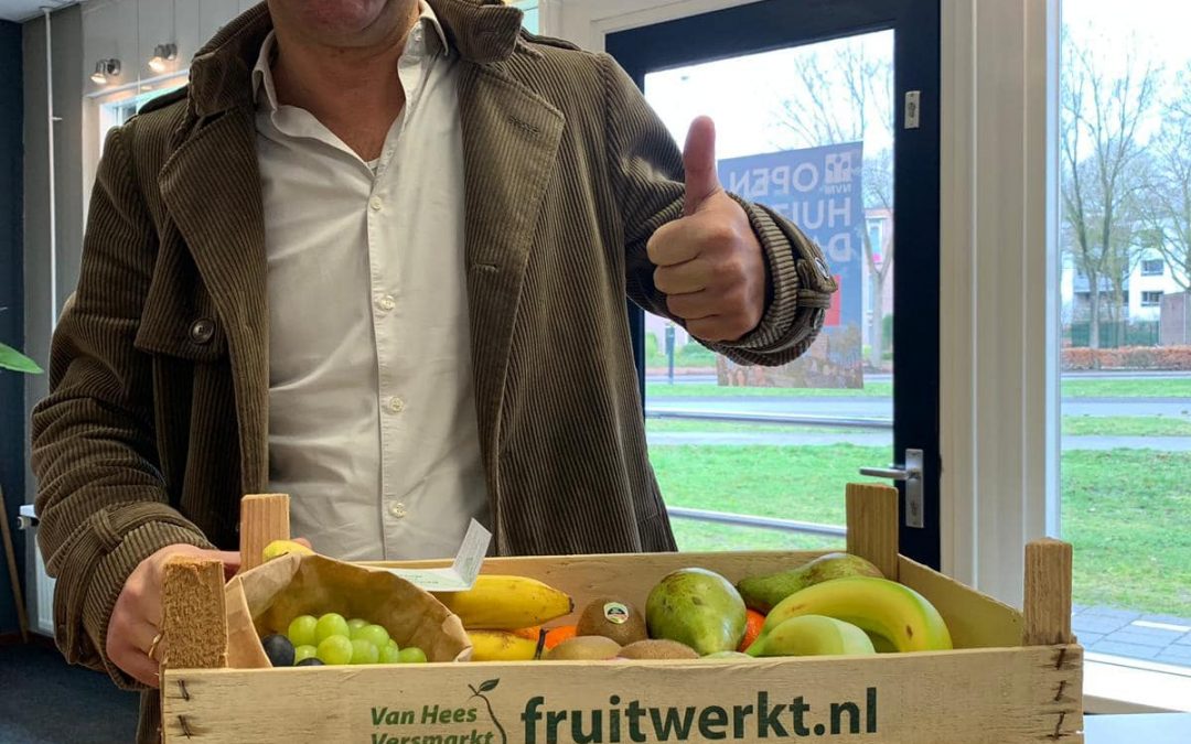 Wilt u ook een gezond en verrassend cadeau laten bezorgen? Wij zijn FRUITWERKT.NL